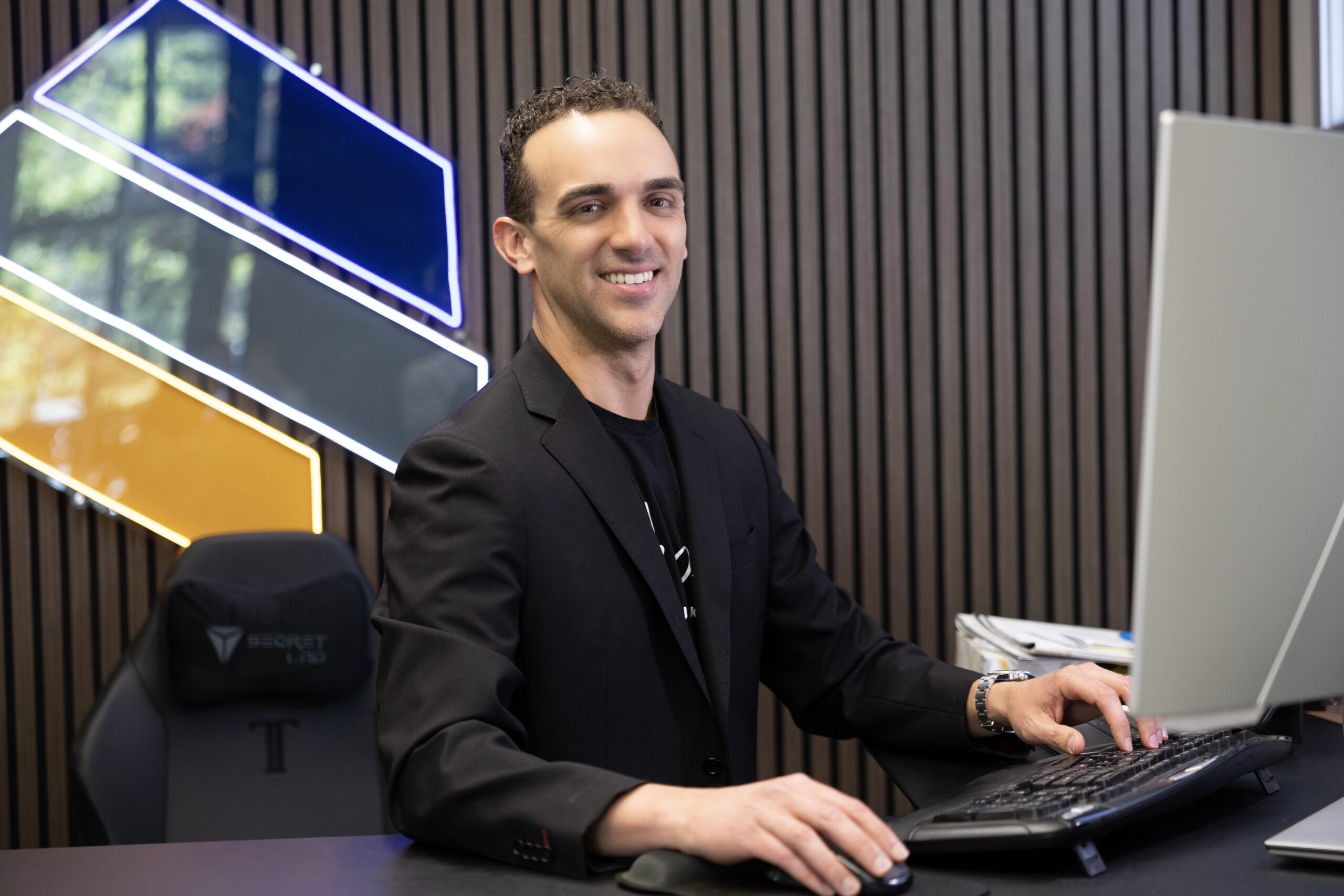 JJ Mack Office Computer
